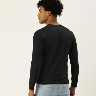 Men Black T-shirt with Printed Detailing